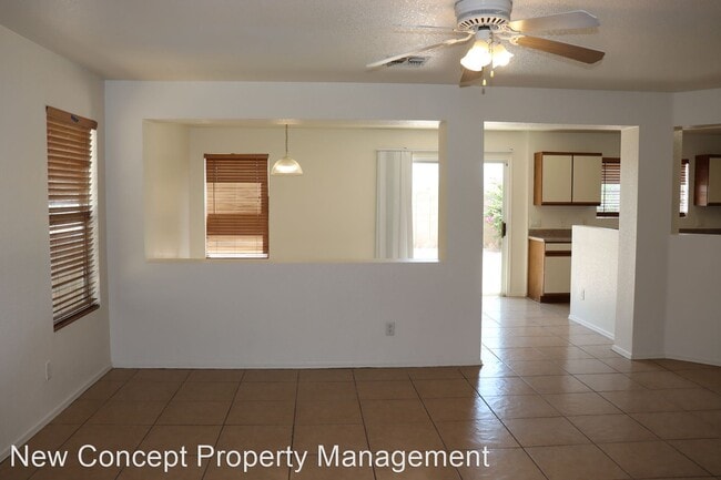 Building Photo - 4 br, 2.5 bath House - 2323 S McConnell Dr