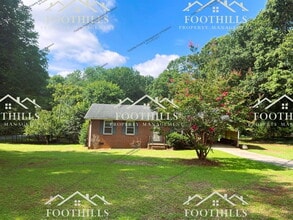 Building Photo - 301 Mcneil Dr