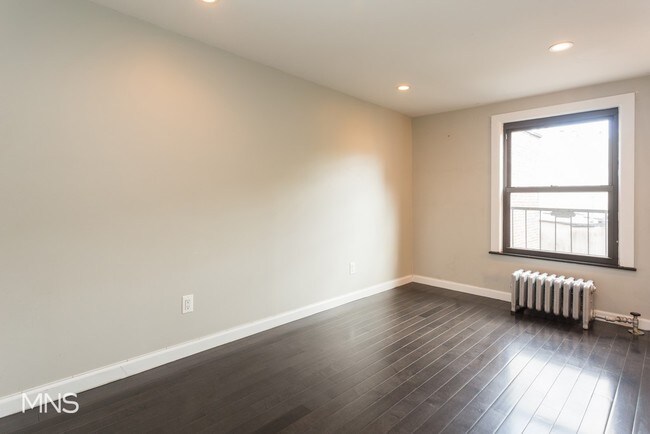 Building Photo - 151 Smith Street