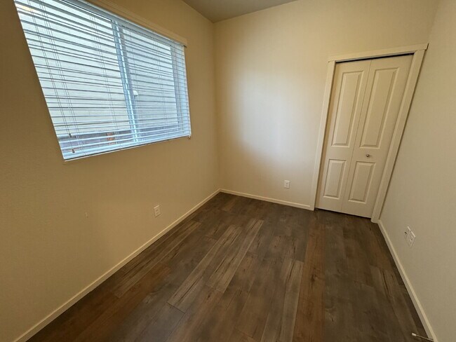 Foto del edificio - Beautiful Home in the Sunrise Ridge Develo...