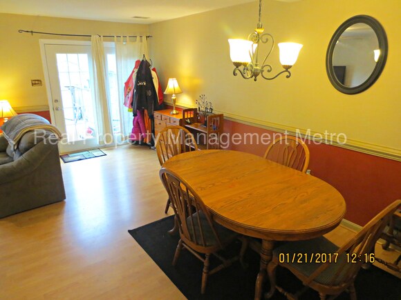 Building Photo - 519 Crossbridge Dr