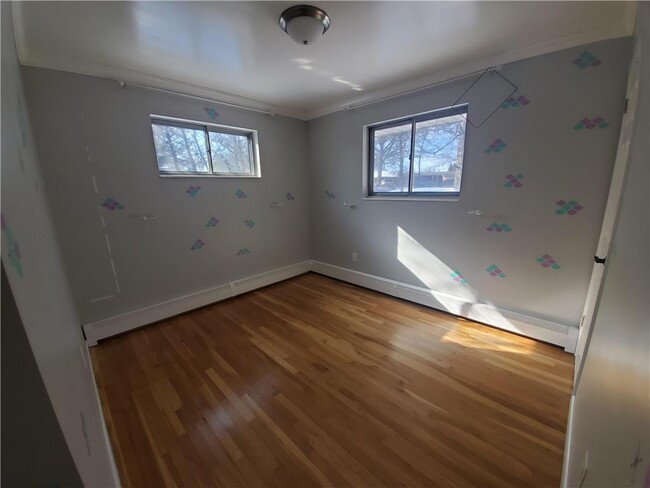 Building Photo - 1504 Ridgeview Dr