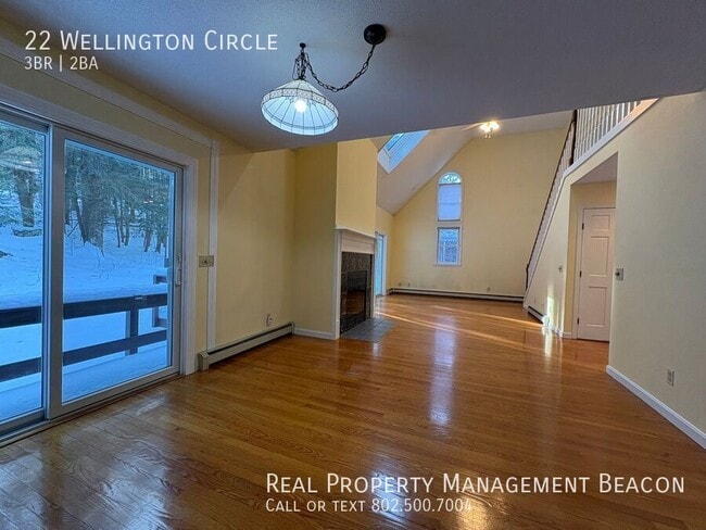 Foto del edificio - 22 Wellington Cir