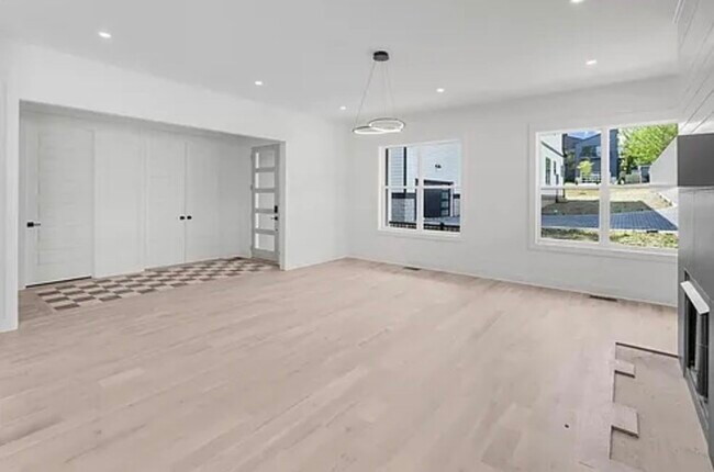 Foto del edificio - 2323 Carter Ave