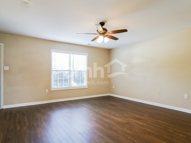 Foto del edificio - 87 Wolf Creek Ln