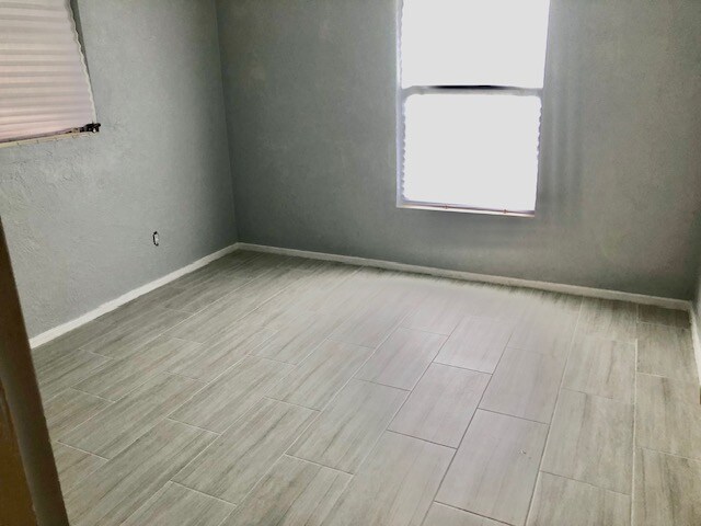 Foto del edificio - 519 Colfax Dr