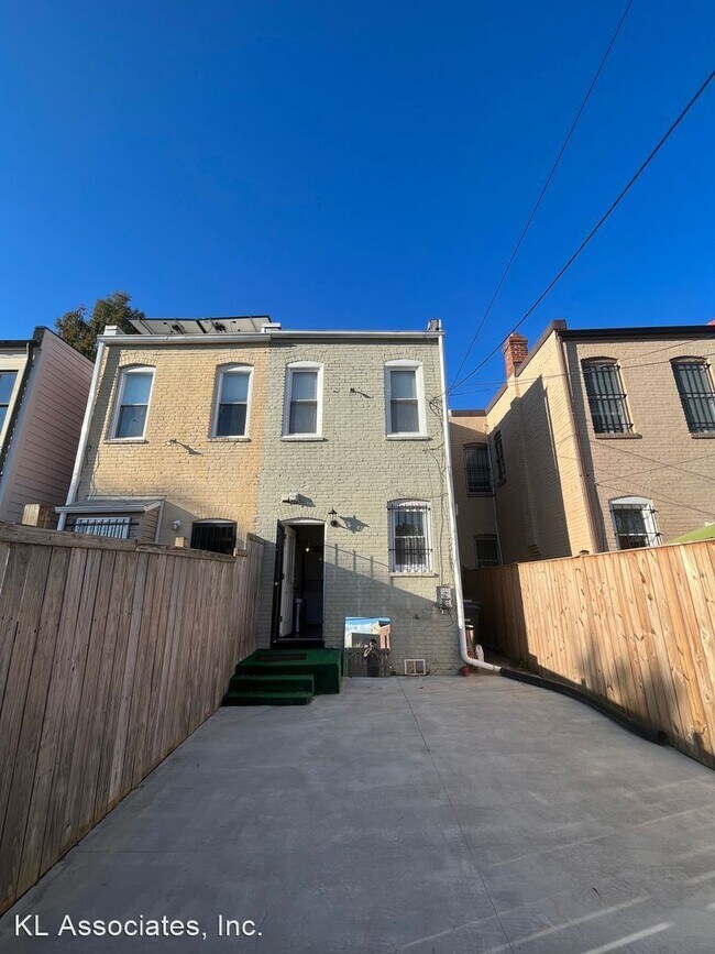 Building Photo - 2 br, 1.5 bath House - 1431 South Carolina...