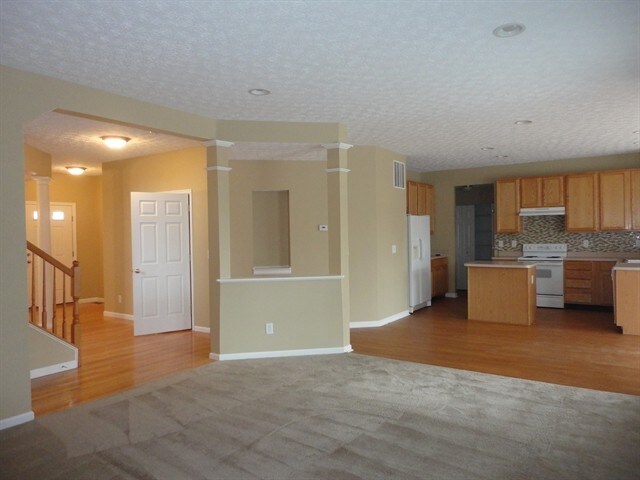 Foto del edificio - 6031 Delfair Ln