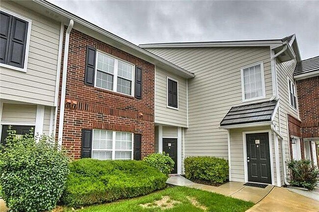 Building Photo - 11607 Tomahawk Creek Pkwy