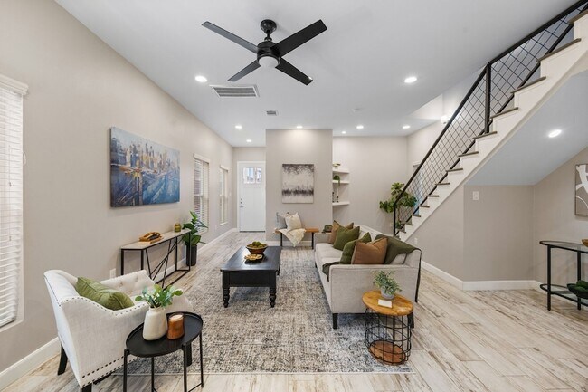 Foto del edificio - 317 E 35th St