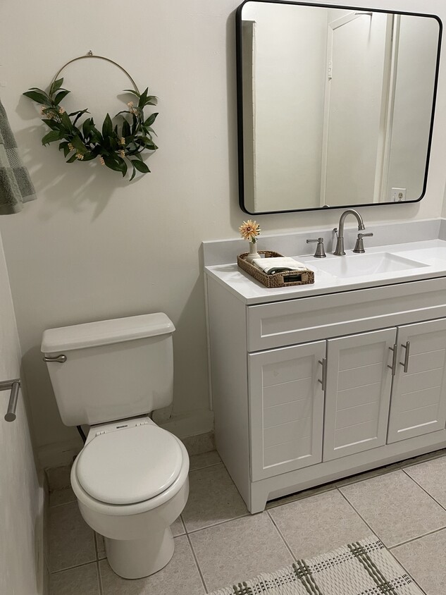 Foto principal - 23803 Audrey Ave