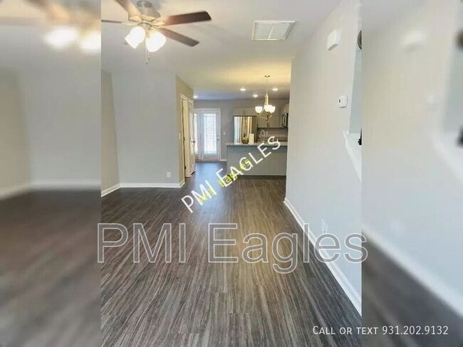 Building Photo - 235 Woodland Vly Ln