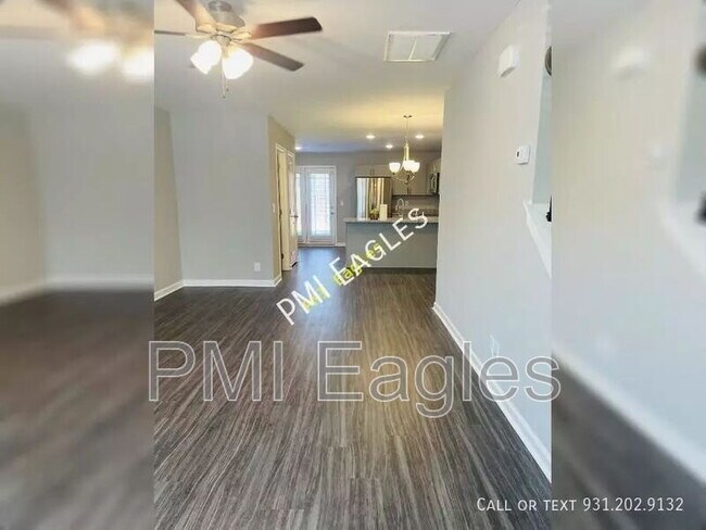 Foto del edificio - 235 Woodland Vly Ln