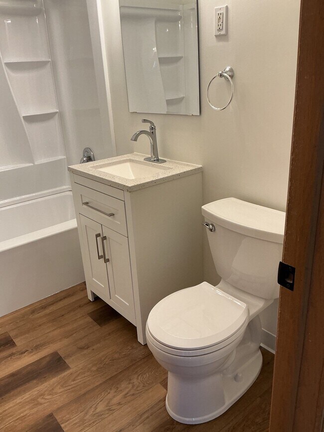 Foto del edificio - County Road B Apartments