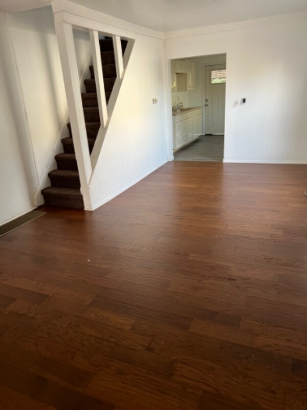 Foto del edificio - 3126 W 3rd St