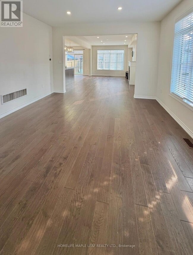 Building Photo - 67 Dolobram Trl