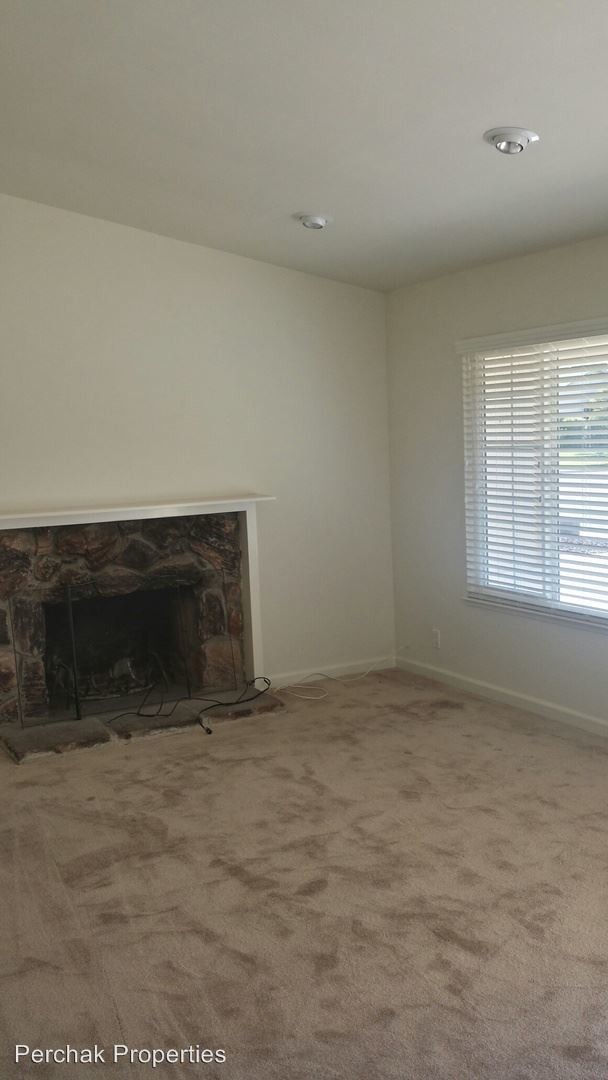 Foto del edificio - 1678 Heidelberg Dr