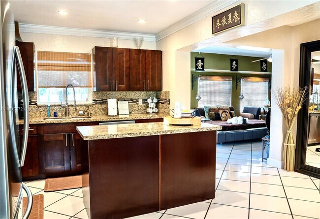 Foto del edificio - 4220 Hayes Street 0, Hollywood, FL 33021