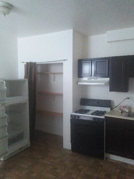 Building Photo - 1250 S Karlov