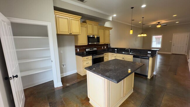 Foto del edificio - 12334 Village Maison Dr