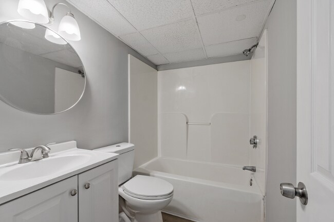 Foto del edificio - 151 Indigo Hill Rd