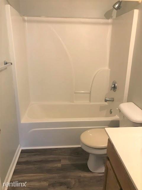 Foto del edificio - 2 br, 2 bath Condo - 5110 Scarsdale Dr Apt...