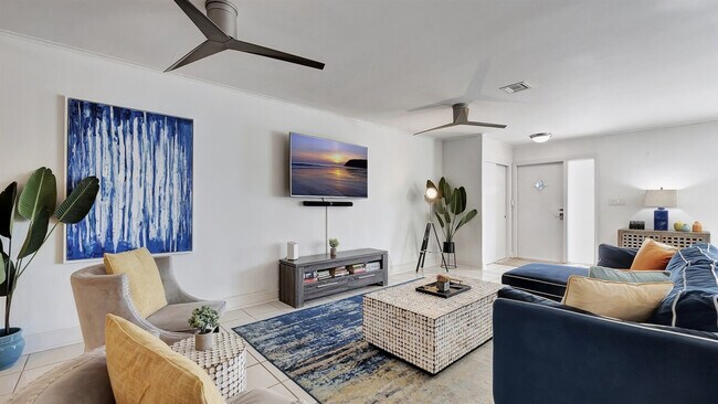 Foto del edificio - 571 94th Ave N