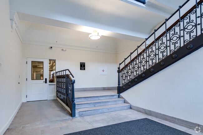 Front Entrance Lobby - Twelve 22