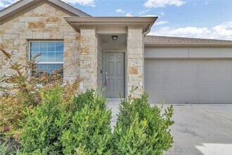 Building Photo - 21316 Quick Fox Dr