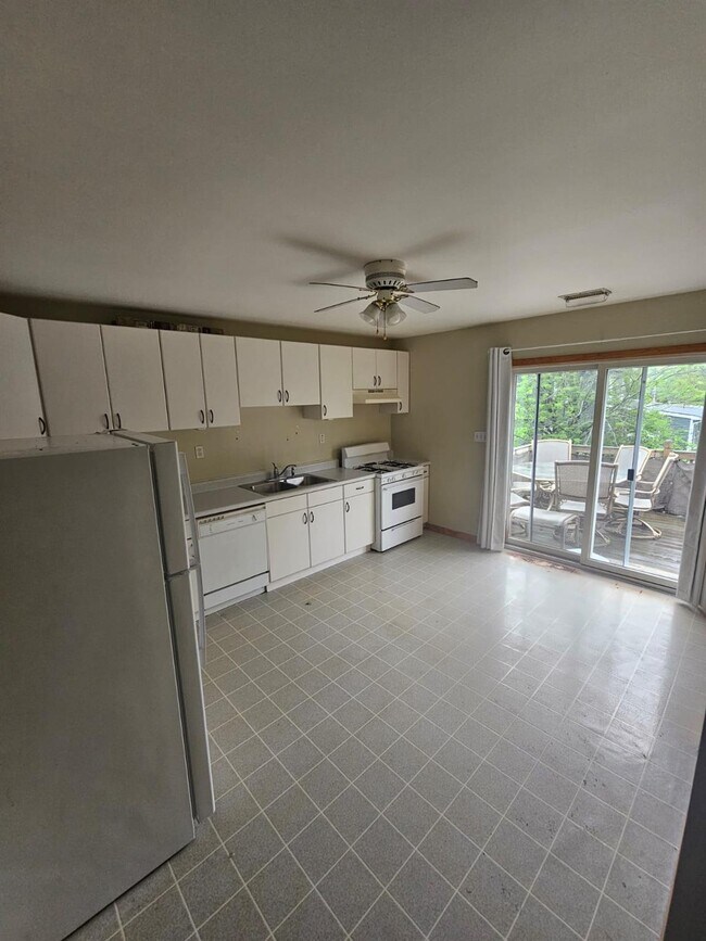 Foto del edificio - 107 Homestead Ave