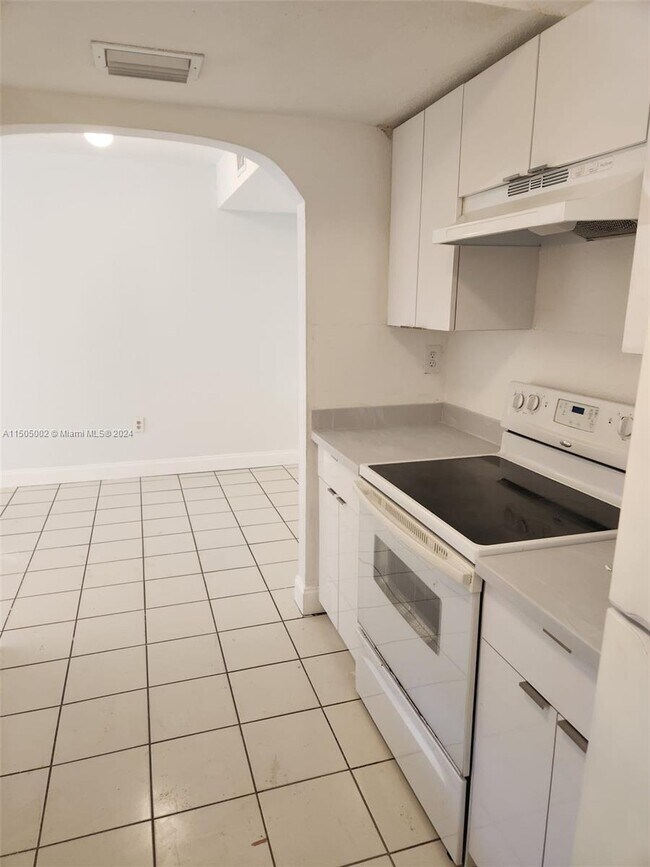 Foto del edificio - 546 NW 114th Ave