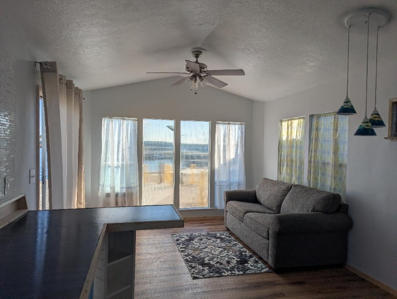 Foto principal - 4450 Pine Island Rd