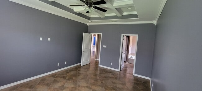 Building Photo - 2506 Date Palm Dr