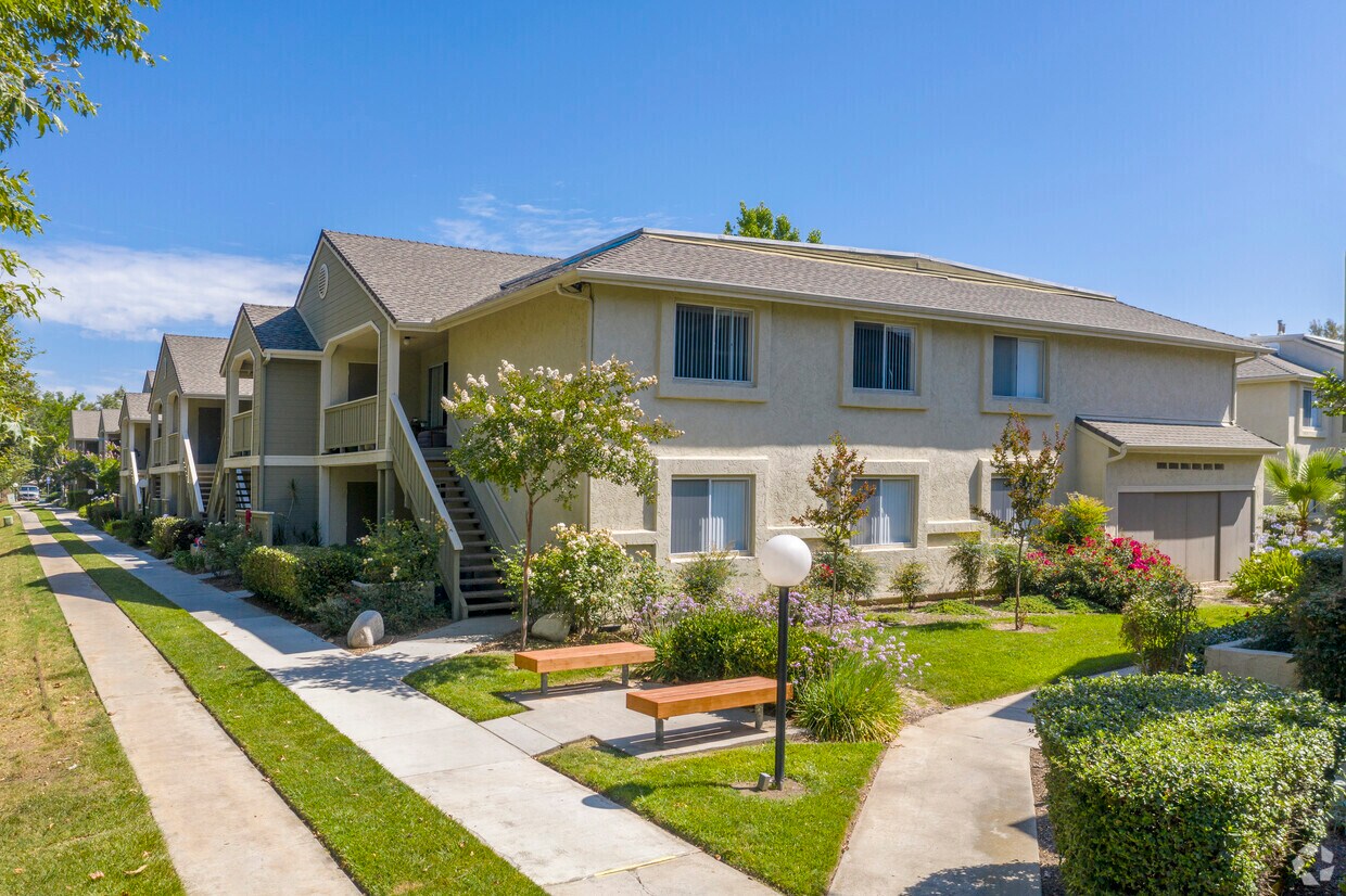 Crosscreek Apartments In Escondido Ca Westside Rentals