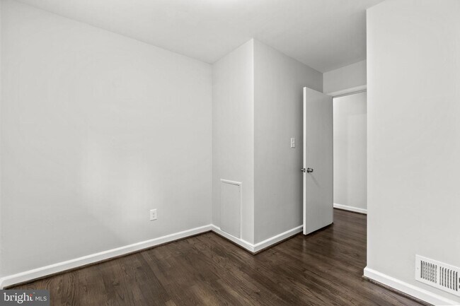 Foto del edificio - 501 Waterford Rd