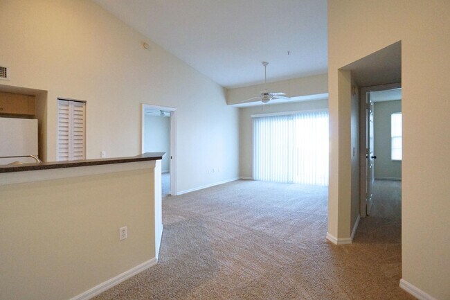 Building Photo - 4240 San Marino Blvd