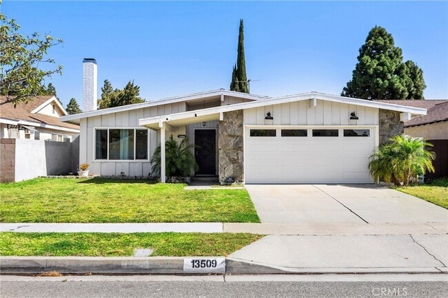 Photo - 13509 Destino St House