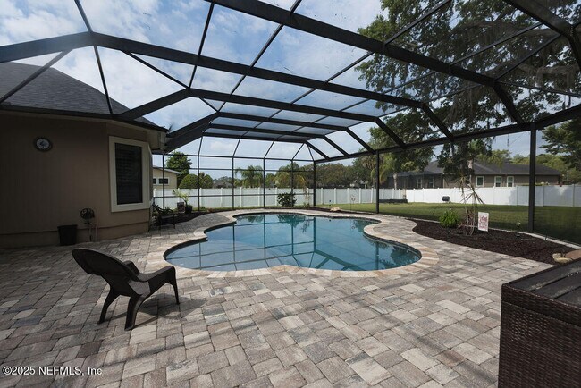 Foto del edificio - 5335 Clapboard Creek Dr