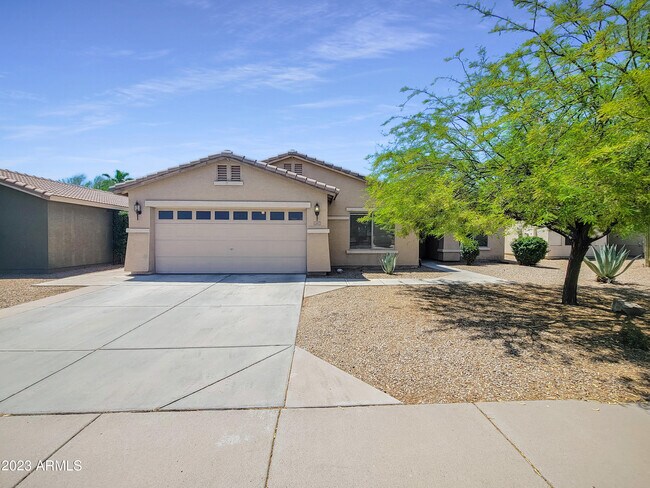 Building Photo - 15857 W Mohave St