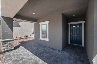 Building Photo - 362 Canary Song Dr