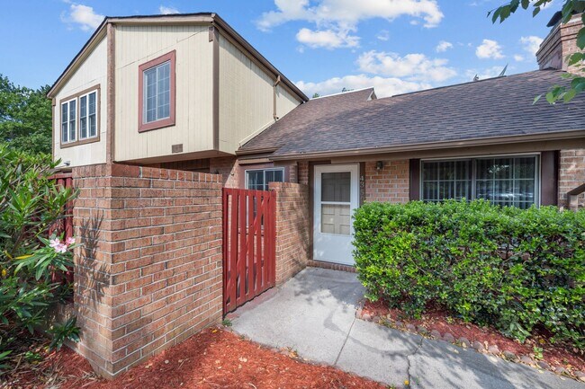 Foto del edificio - 4350 Gadwall Pl
