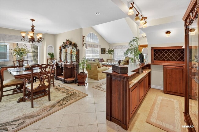 Building Photo - 10317 Oak Ranch Ln