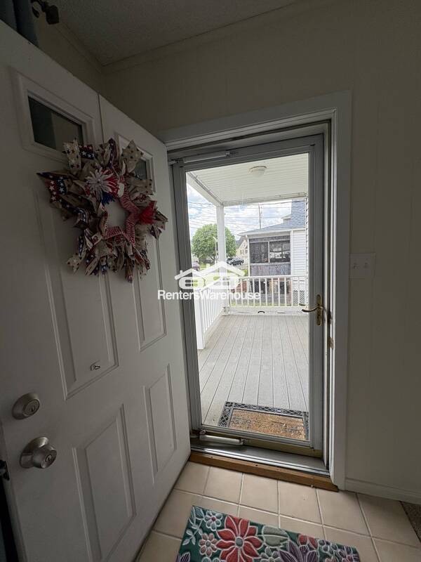 Building Photo - 543 Bayside Dr