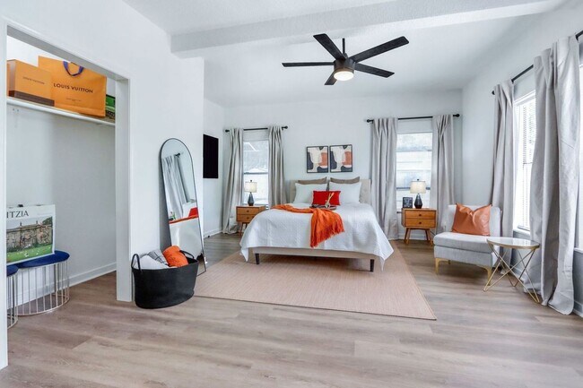 Foto del edificio - 1213 Spicewood