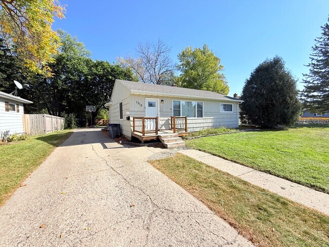 Building Photo - Spacious 4-Bedroom Moorhead Rambler with Updated Kitchen and Storage Shed