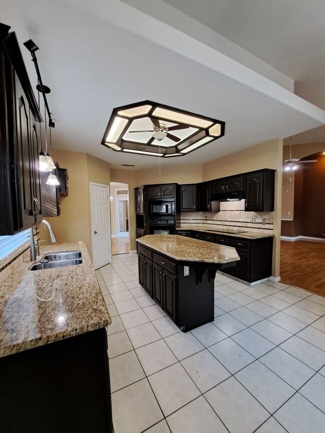 Foto del edificio - Move in Special: Half OFF your 1st Month's...