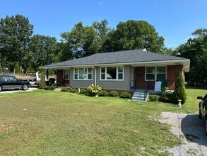 Building Photo - 611 Pennsylvania Anx