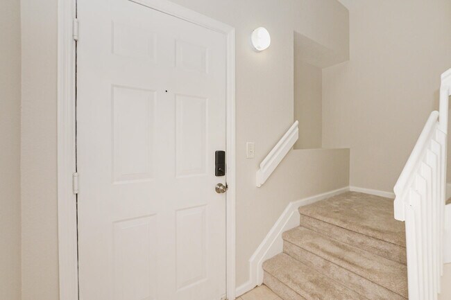 Foto del edificio - 161 SW Palm Dr