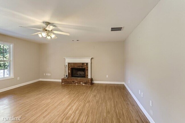 Foto del edificio - 4 br, 3 bath House - 3517 Lake Valley Cour...