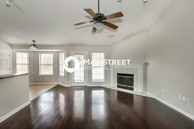 Foto del edificio - 4 Bedroom Pet-Friendly Home in MEMPHIS, TN with Main Street Renewal
